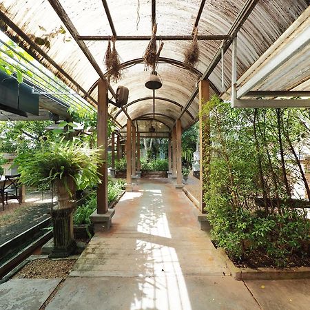 Nipa Garden Hotel Surat Thani Exteriör bild