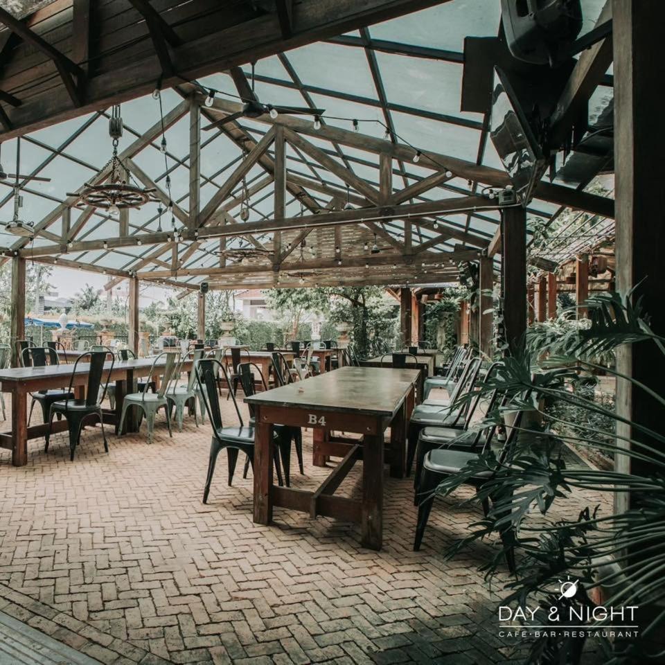 Nipa Garden Hotel Surat Thani Exteriör bild