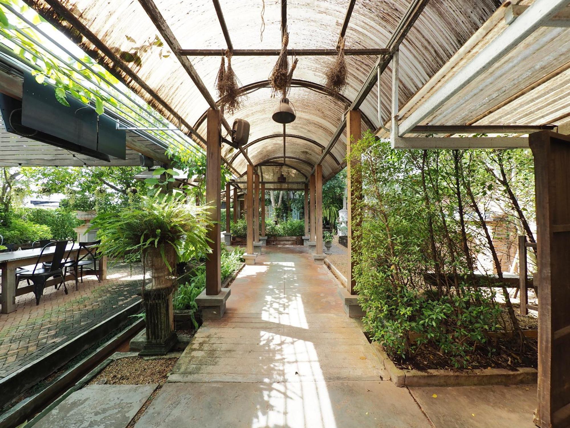 Nipa Garden Hotel Surat Thani Exteriör bild